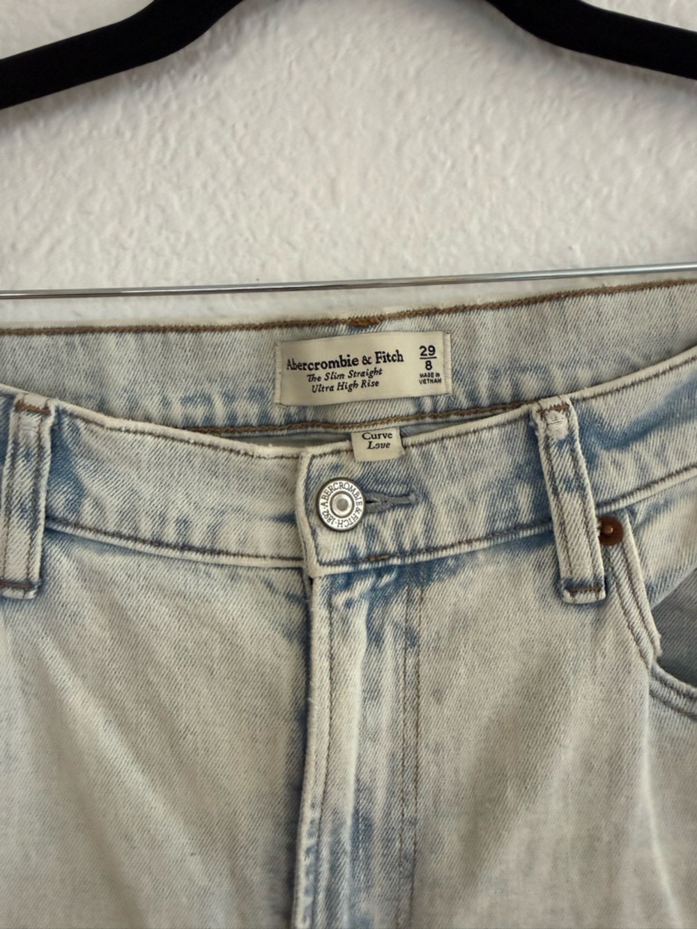 ABERCROMBIE & FITCH THE SLIM STRAIGHT ULTRA HIGH RISE JEAN WITH VENT HEM Size 29 - Picture 5 of 6